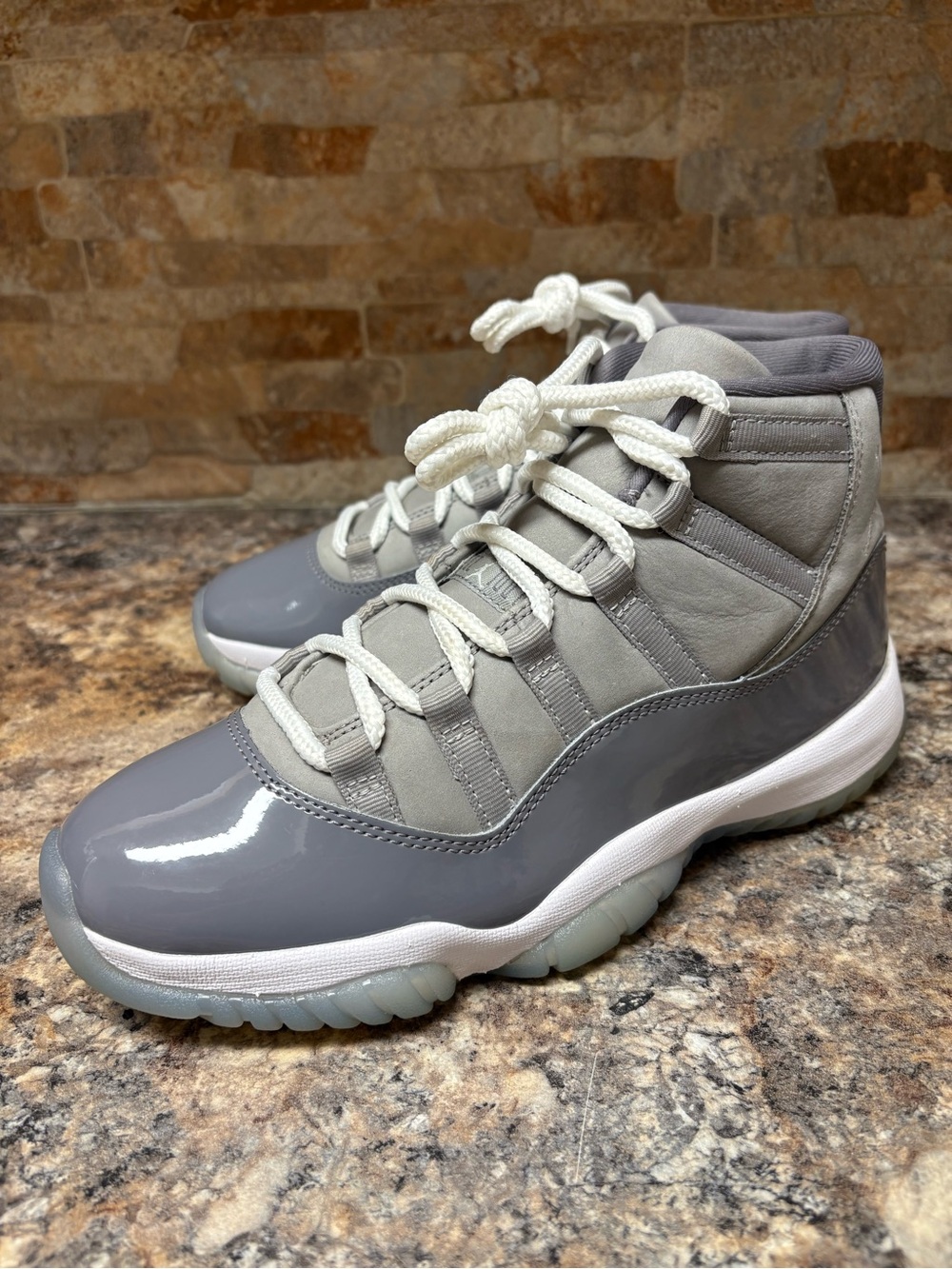 Air Jordan 11 Retro Cool Grey 2021 CT8012-005 Size 8
